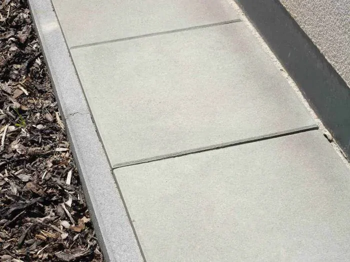 Chodníková dlaždice 50x50x5 cm, přírodní