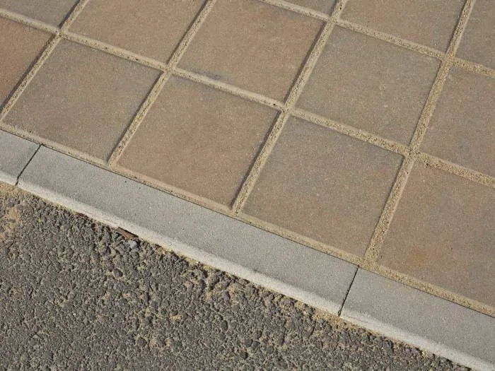 Zahradní obrubník 25 x 8 x 50 cm