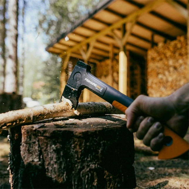 FISKARS universální sekera X14